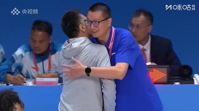 哇！廣東又出一個(gè)“徐杰”，怒砍26+5，能組織能得分，太像徐杰了