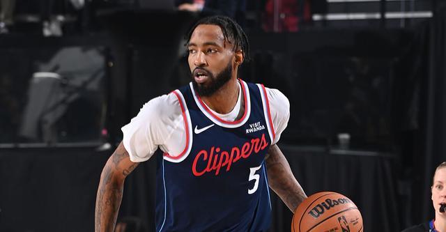 Shams：小德里克-瓊斯右膝內(nèi)側(cè)副韌帶扭傷 將在六周后復(fù)查