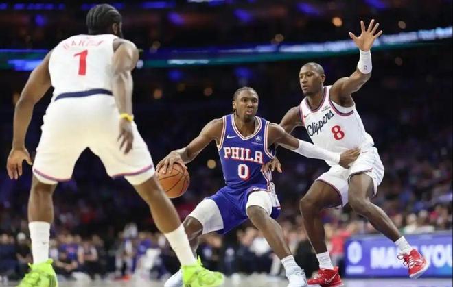 哈登連續(xù)多場丟關(guān)鍵球，快船連敗變西部倒數(shù)，老人籃球宣告失敗