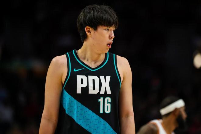 夢游！楊瀚森NBA生涯首次0+0+0+0+0 替補(bǔ)154秒0投籃太尷尬