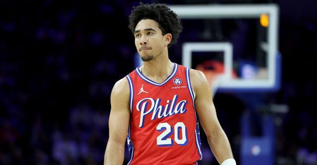 官宣：今日對(duì)陣公牛 麥凱恩將迎來賽季首秀