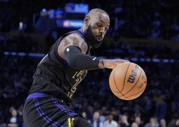 詹姆斯歸來(lái)猛刷里程碑 湖人三叉戟粉碎兼容質(zhì)疑