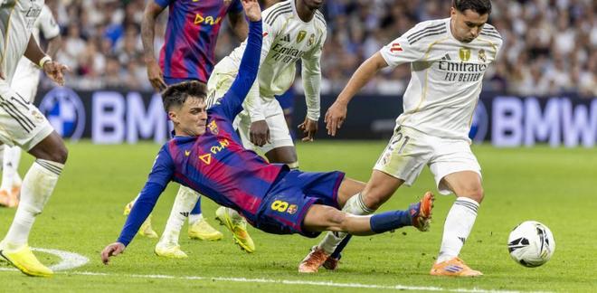 世体：佩德里遭遇肌肉损伤，将缺席巴萨接下来三场比赛