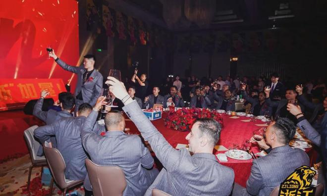 广厦庆功宴传5大内幕消息！奖金严重缩水！胡金秋最多拿100万