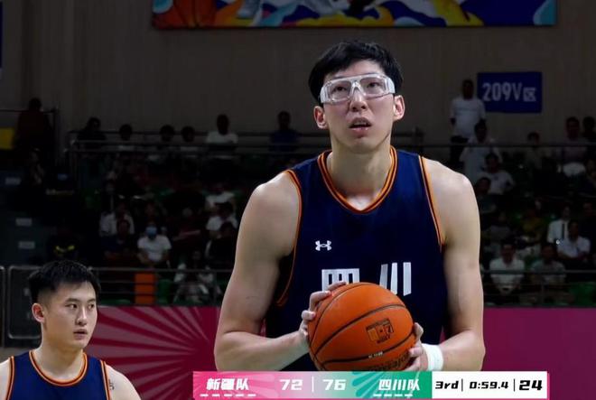 周琦20+10胡金秋28+8，四川队14分大胜送新疆队四连败！