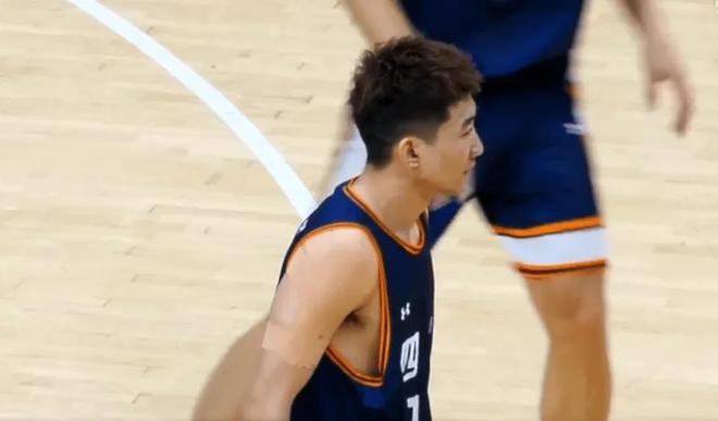 全运四川110-96战胜新疆 球员评价：3人优秀，3人及格，4人崩盘