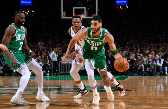 拒绝340万底薪，又要面临离队！NBA真正硬汉球星，或许你该退役了