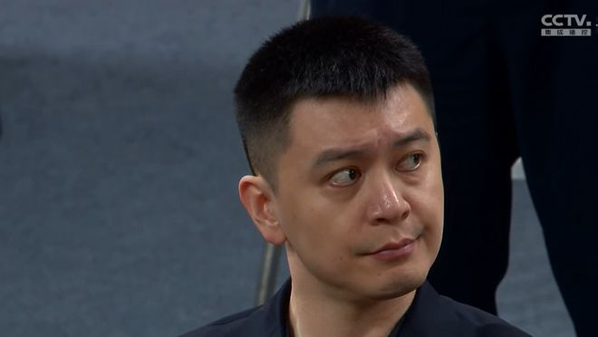 0-2！辽篮被逼上绝境，卫冕之路蒙上阴影，杨鸣还能想出良策吗？