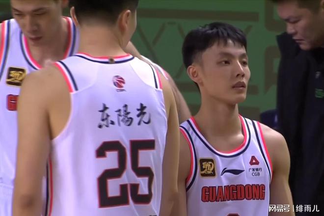 躺进决赛！广东队将迎来男篮顶级锋线，近10年内天赋最强的三号位