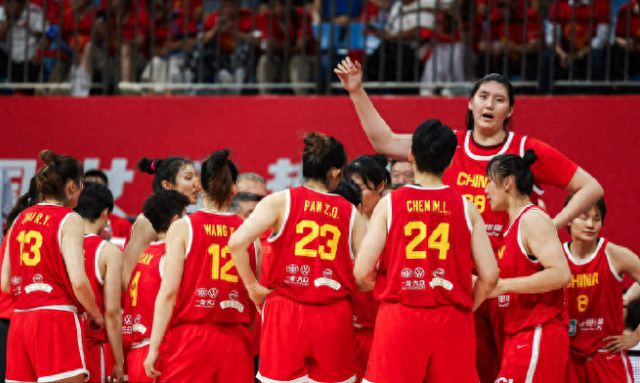 热身赛4连胜！中国女篮32分大胜日本，张子宇9分钟高效砍下16分4篮板