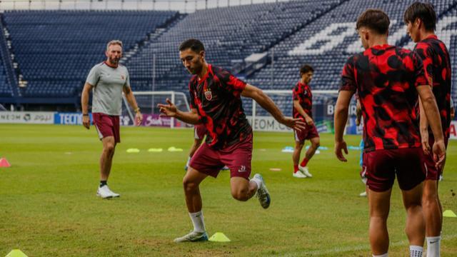 亚冠精英联赛惊现“弱弱对抗”，海港残阵客场挑战武里南联，谁会排名垫底？
