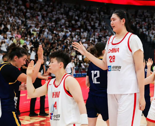 中国女篮46分大胜！宫鲁鸣拿到开门红，张子宇大爆发，李梦缺席
