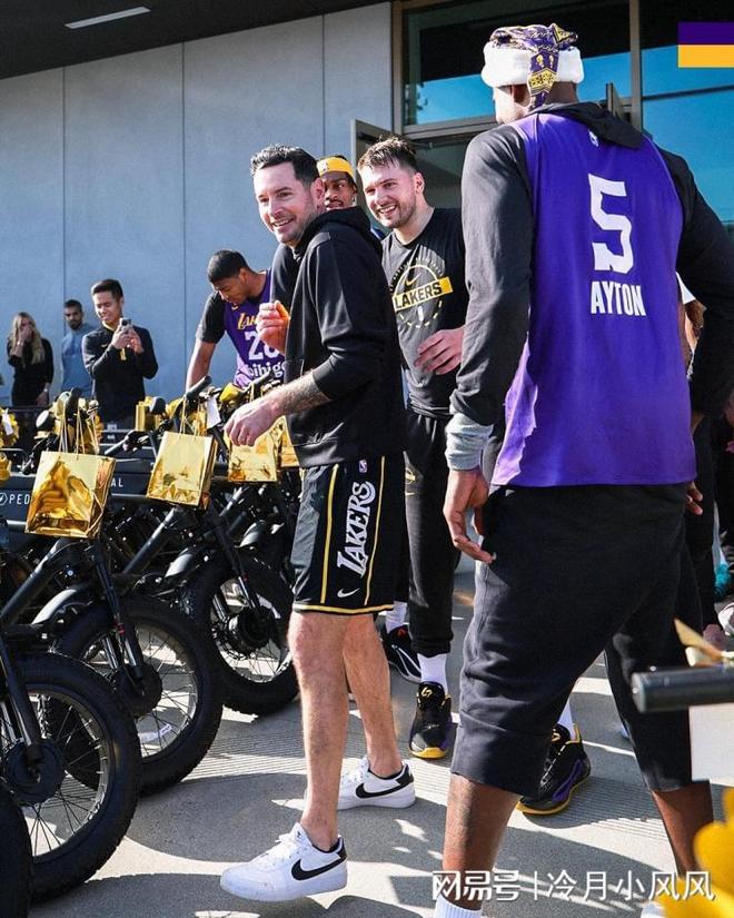 湖人消息：东契奇展现领袖担当，詹龙对喷内幕曝光，出场情况更新...