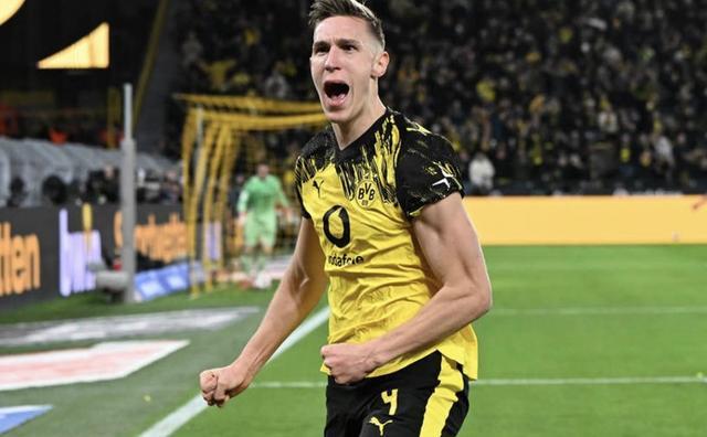 马特乌斯：若施洛特贝克爬上围栏庆祝，他可能会吃到第二张牌