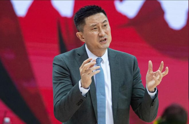 全明星拍定妆照冷落外援+规则年年改，球迷：CBA也能叫职业联赛？