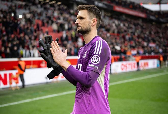 乌尔赖希：长时间不比赛后需要几分钟适应；门将间关系非常好