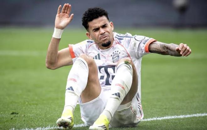 基米希谈迪亚斯被罚下：不该给黄牌，布拉斯维奇的脚碰到他了