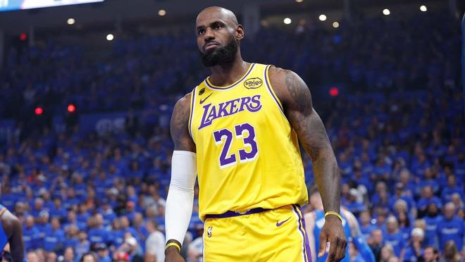 霸气，湖人队詹姆斯透露若决定重返NBA打第24个赛季，首要考虑啥