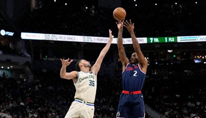 场均25+7+2！入选180俱乐部，1换2交易赚麻，感谢哈登帮快船冲冠