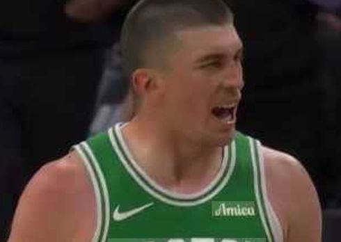 塔图姆：普理查德，那人便是恩比德！