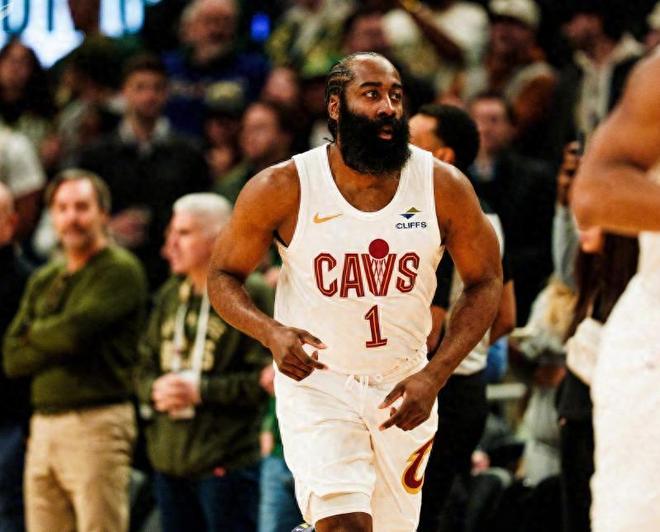 稳住第四！哈登27+6爆锤雄鹿，莫布里轰27+15，骑士迎来期待结局