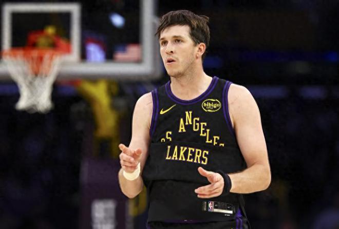 摊牌了：5年2.4亿美金大合同即将到手，里夫斯暗讽詹姆斯没有担当