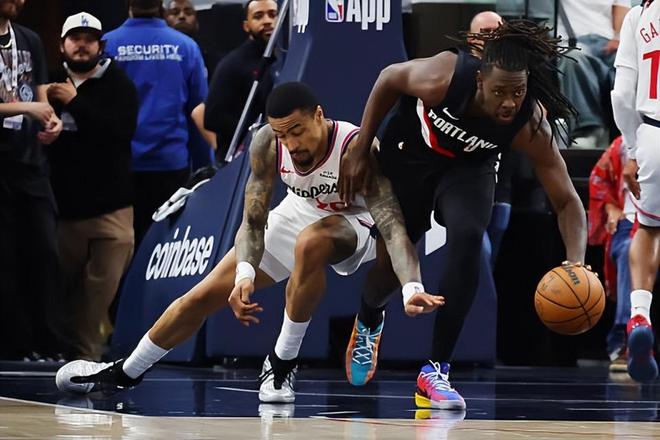 打爆了快船防线！开拓者后场大将最近一段时间的状态相当不错？