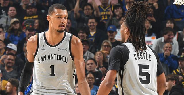 文班&卡斯尔今日确认缺席 球队对两人下一场回归感到乐观