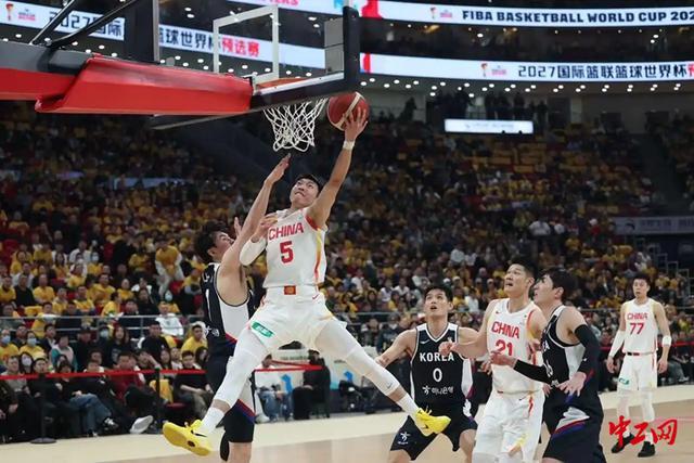 逆转击败日本队 中国男篮取世预赛首胜