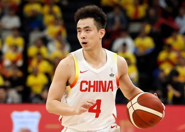 进攻很热闹但防守一团糟:中国男篮半场落后中国台北1分