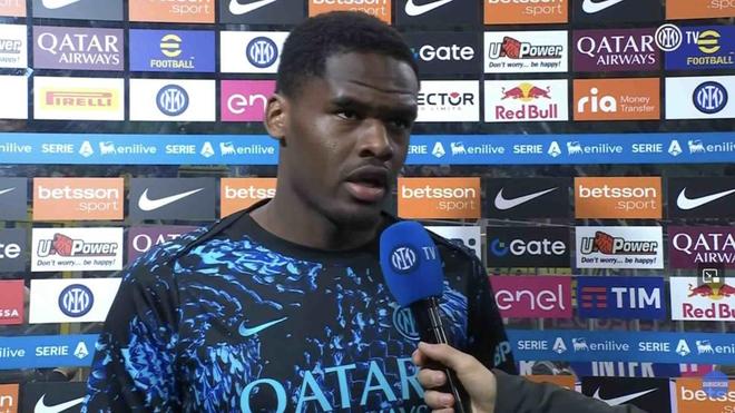 博尼:欧冠出局后必须有正确态度,无论首发替补都要全力以赴