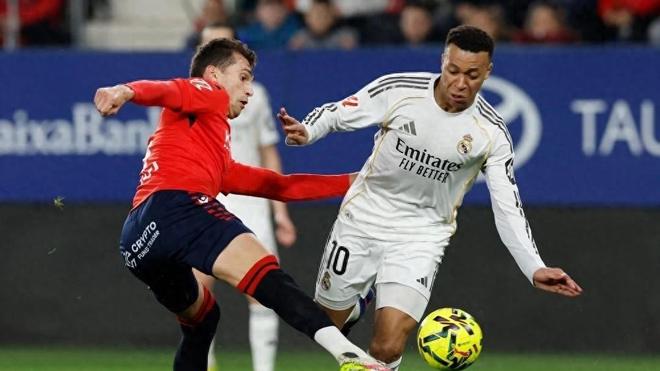 皇马遭重创:姆巴佩因膝伤休战三周,缺席欧冠对曼城首战