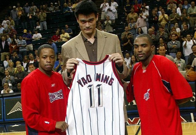 姚明队友回忆往事:被火箭交易有点生气 弗朗西斯后来直接崩了