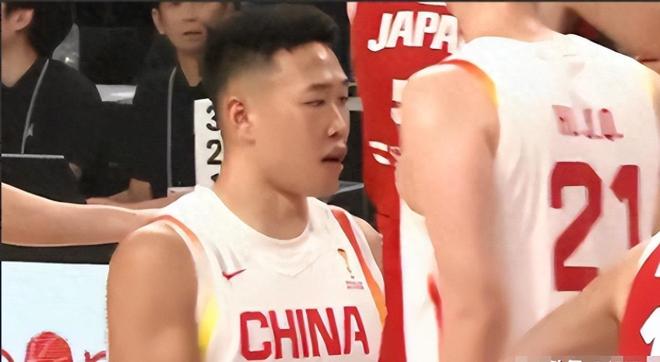 中国男篮重磅消息！主帅郭士强遭国际篮联审查，杨瀚森确认归队