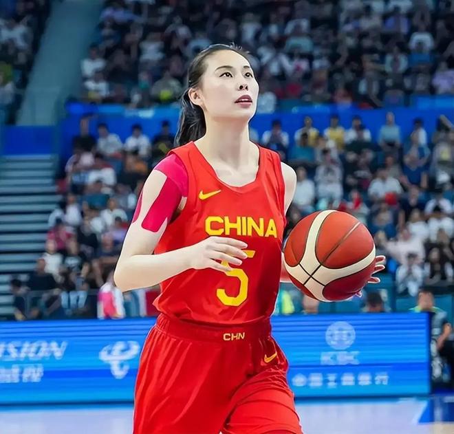 晚上19点30分，央视直播中国女篮VS巴西有变，王思雨该首发了