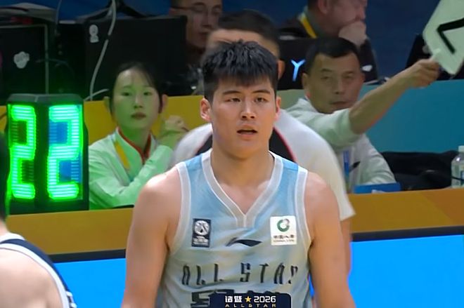 26分6板！广东队20岁小将收获全明星MVP，球迷：能力不输胡明轩