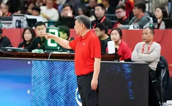 女篮热身赛三连胜，刘禹彤离队，宫鲁鸣目标进入世界杯