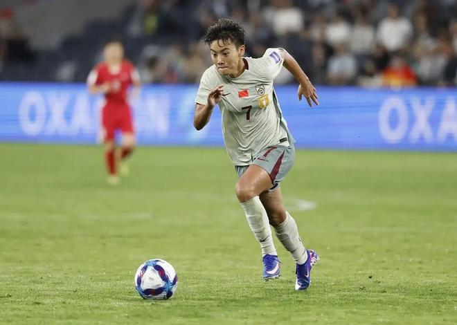 体坛午爆｜女足亚洲杯中国队小组头名出线，山东男篮明战江苏队