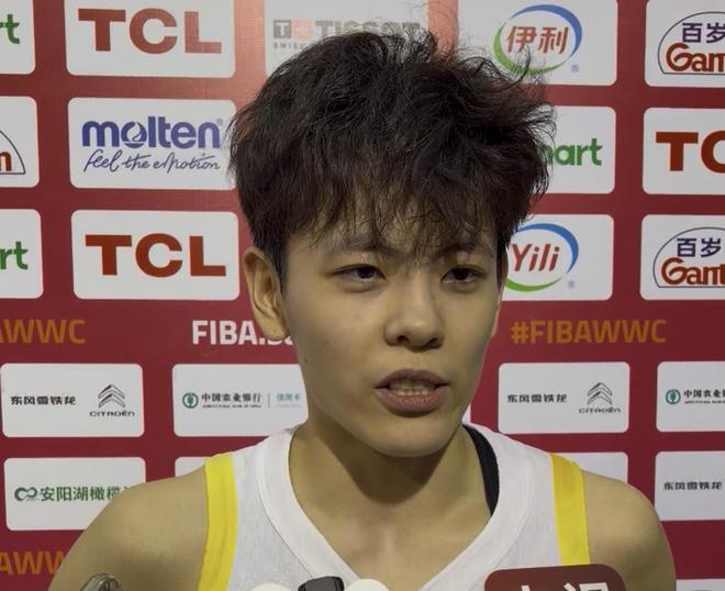 杨舒予：球队有很多问题但也有些亮点；担任队长肩负着责任