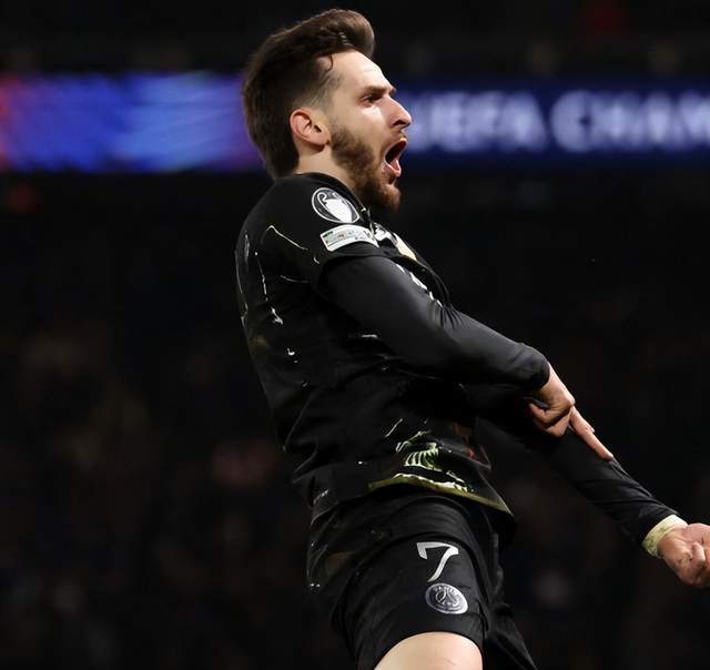 5-2！欧冠5队晋级在望：巴黎+皇马大胜，黑马或携手4豪门进8强