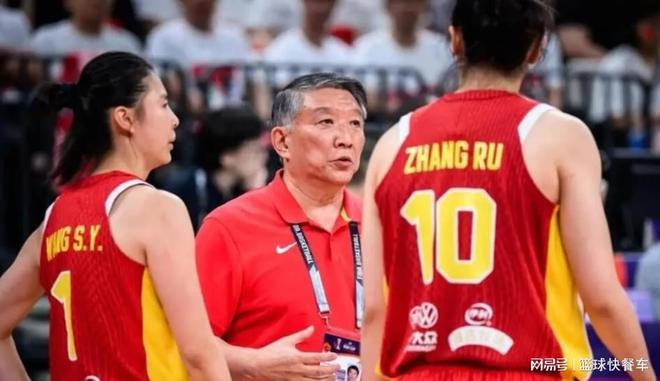 女篮世预赛首秀13分大胜！宫鲁鸣却急得团团转：3中锋被后卫坑惨