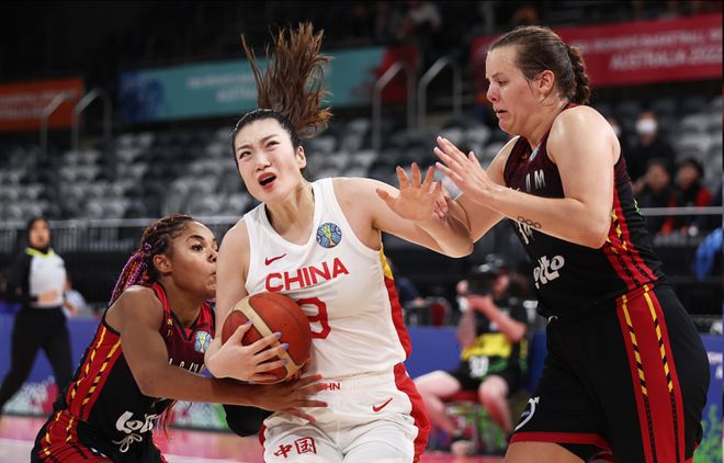 李梦之后无持球核心？后继有人宫鲁鸣却不征召，难怪被比利时吊打