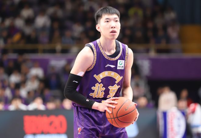 北控3人20+轻取天津结束2连败 廖三宁23+7邹雨宸20+7