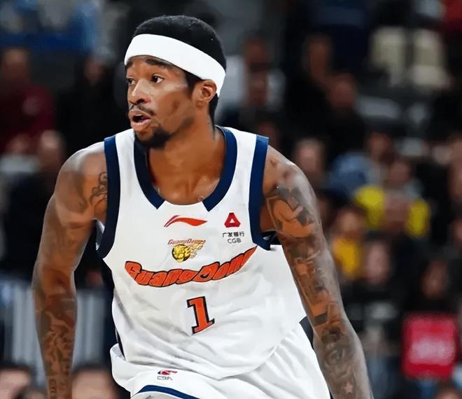 广东末节弊端明显！仅靠萨姆纳萨林杰强解，杜锋急需激活徐杰！