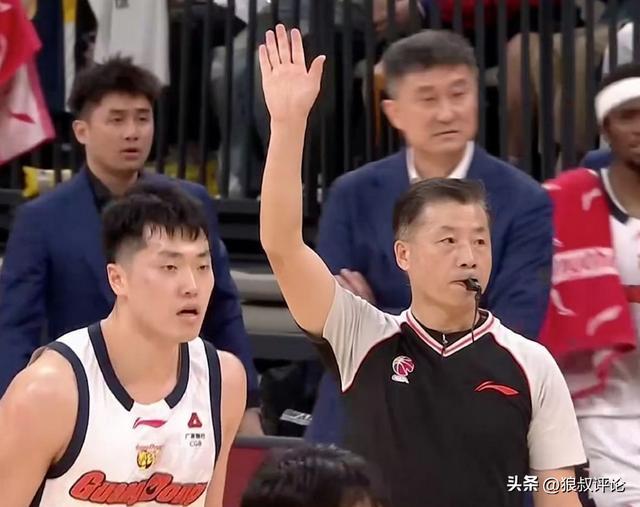 末节2个救命三分拯救广东男篮！张皓嘉打出新赛季最佳一战