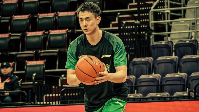 赵继伟贡献6+3！布罗金顿7分证明自己，哈维0分，辽篮落后山西7分