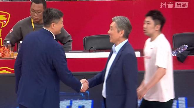 不是奎因不是萨姆纳，击败深圳功臣竟是大番薯：生死时刻中2三分