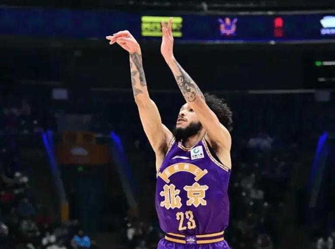 北控有提升！豪斯盘活进攻，三宁挖三分，防守提升，内线主导攻守