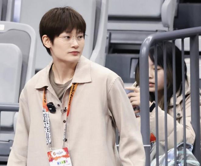 媒体人：杨力维谈国家队集训的言论有风险，可能会动一些人的蛋糕