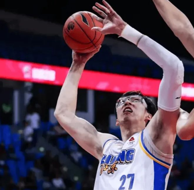 北京88-75天津 球员评价：3人优秀，5人及格，3人低迷